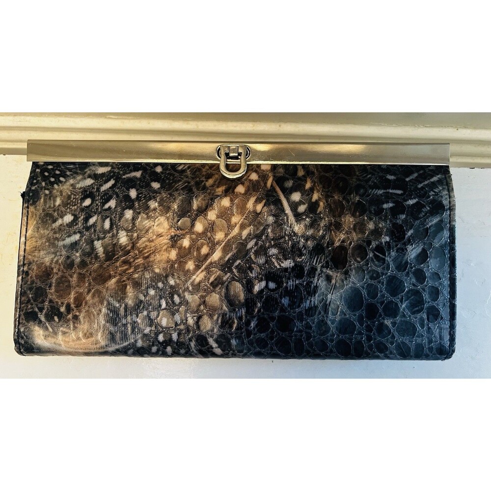 Women’s Kisslock Clutch Wallet Faux Croc Feather Print Navy Brown Zip Pocket
